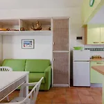 Apartment R28 - Trilocale Con Giardino A Due Passi Dal Mare