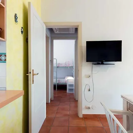 R28 - Trilocale Con Giardino A Due Passi Dal Mare Daire *